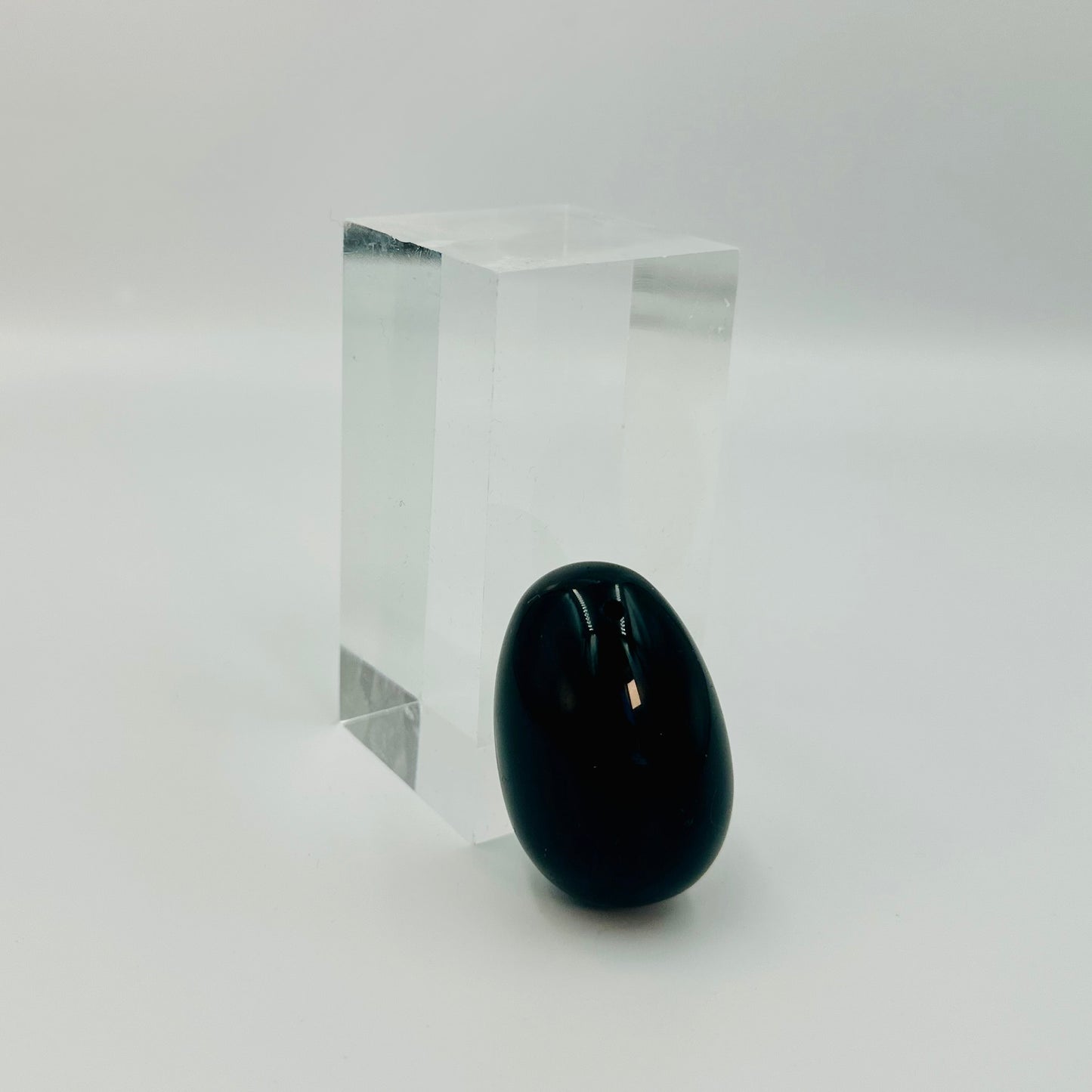 Sort Obsidian Yoni Æg