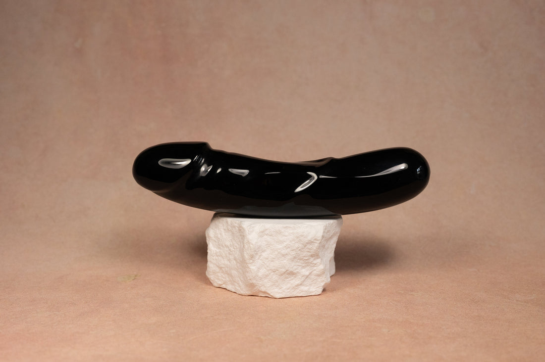 Sådan bruges en obsidian krystaldildo til de-armouring & skyggearbejde
