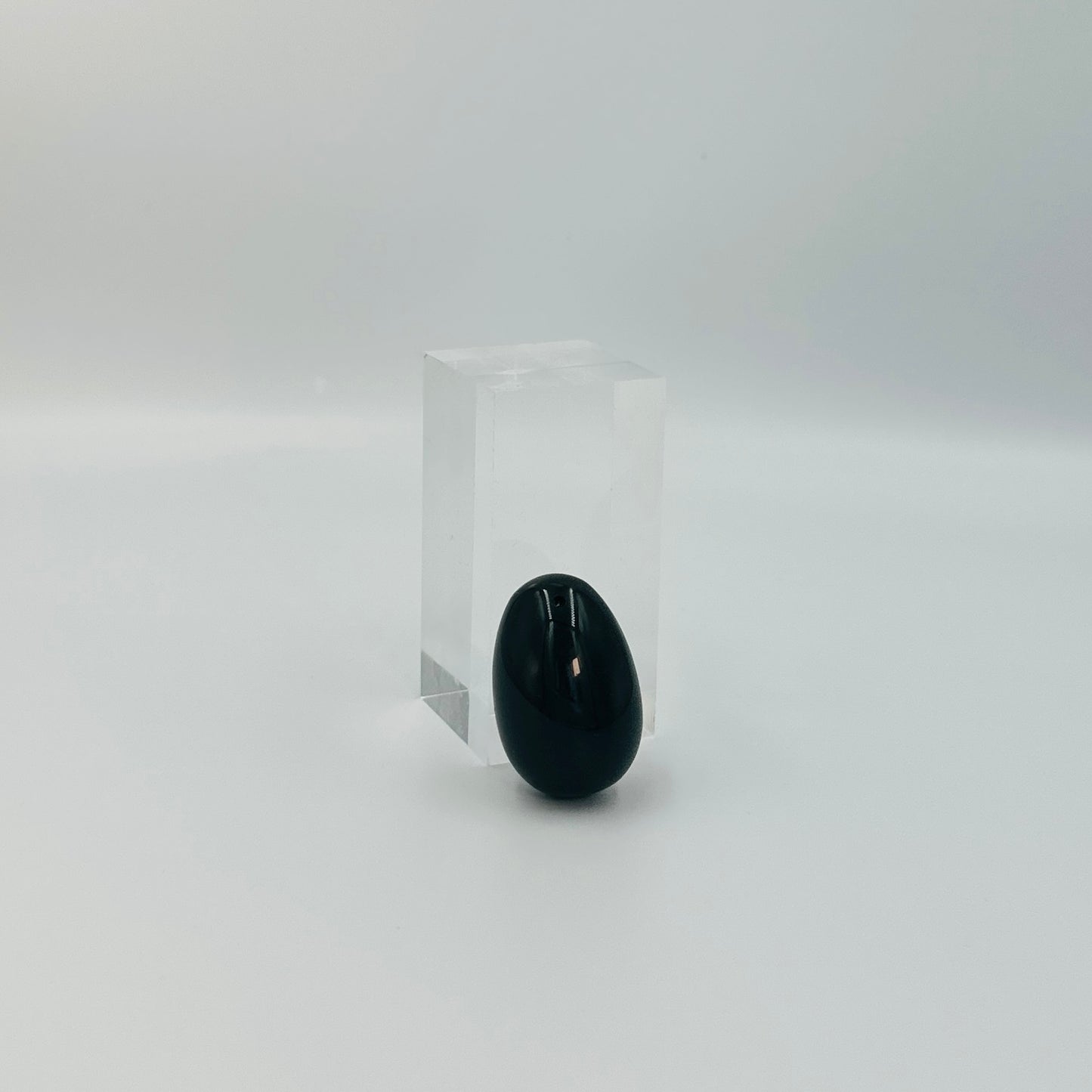 Sort Obsidian Yoni Æg