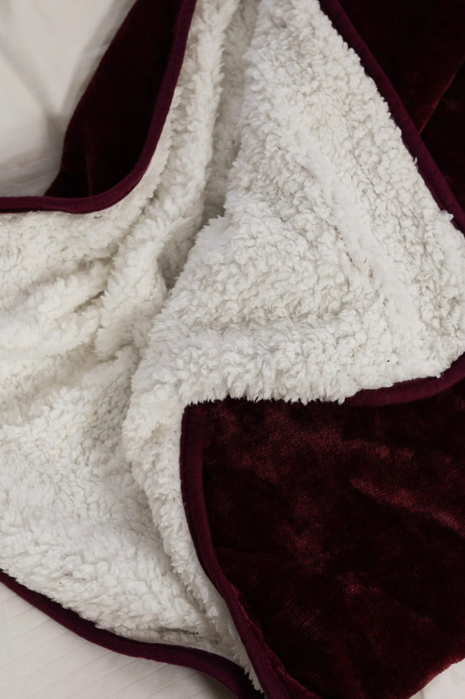 Måneblodspakken – Menstruationskop + Goddess Blanket™